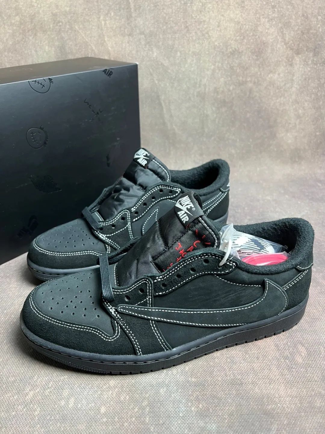 新品✨未使用❣️ 箱付 ✨Travis Scott × Nike Air Jordan 1 Low OG