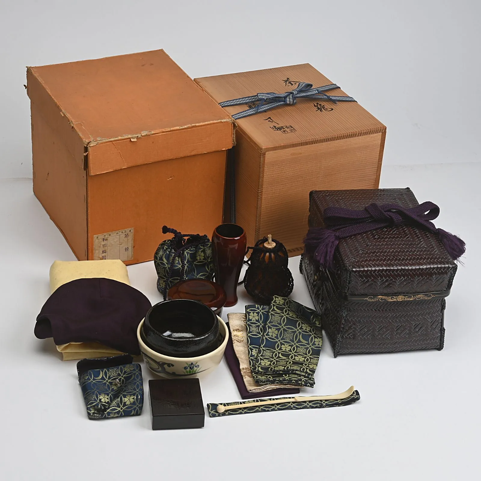 E911 送料無料　御所籠　竹秀斉　茶碗　茶匙　仕覆　棗　茶筅　木箱　香合　茶道 2025年最新】御所籠セットの人気アイテム - メルカリ