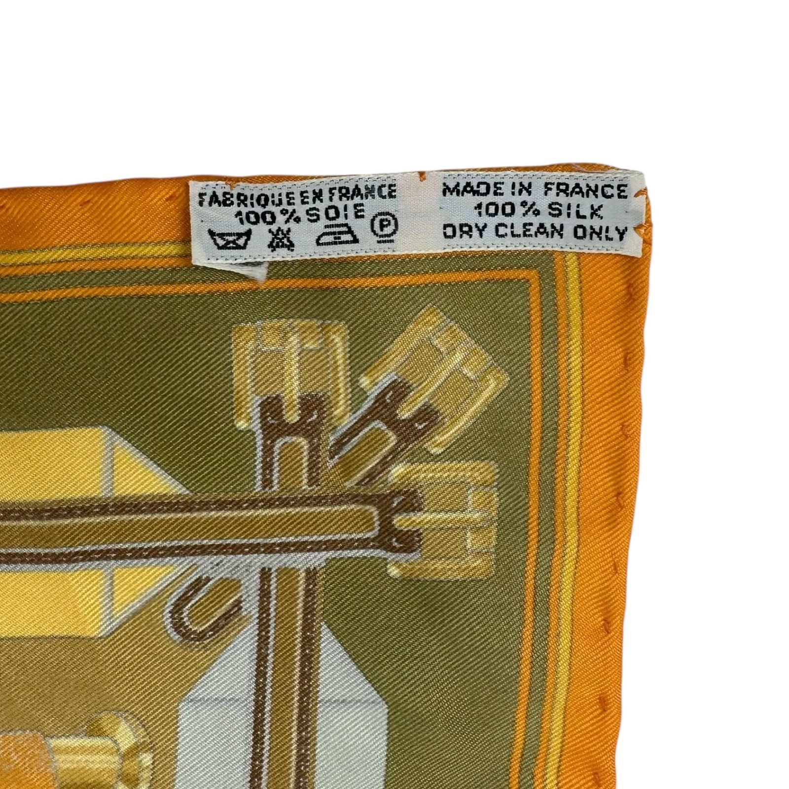 HERMES】 エルメス カレ42 スカーフ 縦42cm×横42cm SILK100％ フラン