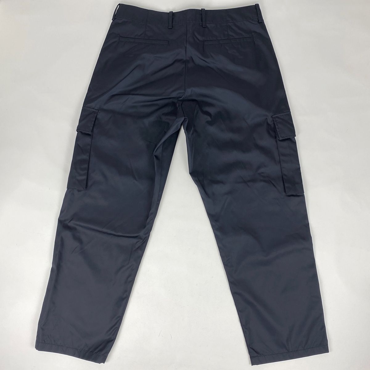 プラダ PRADA ロゴプレート カーゴパンツ RE-NYLON ボトムス パンツ