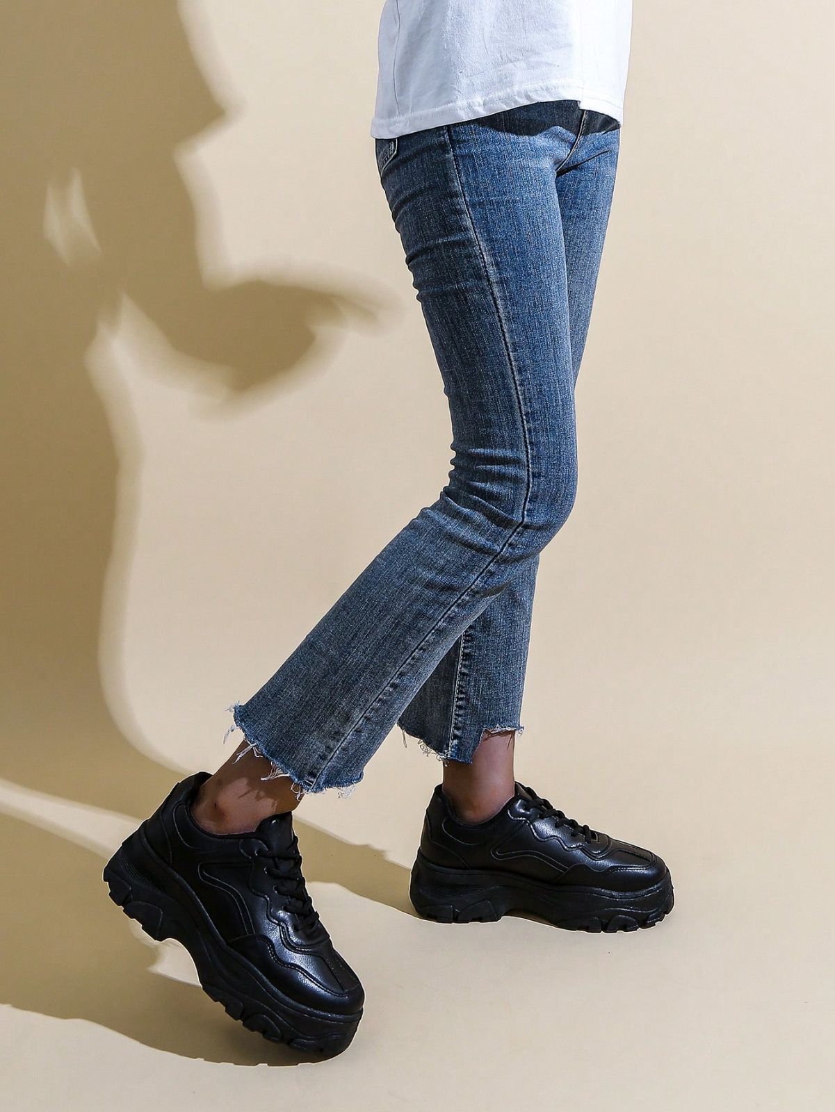 【✩】女性の厚底の大きな頭の靴、ファッショナブルでエレガントな レディースの厚底通気性ホワイトスニーカー、ファッショナブルで