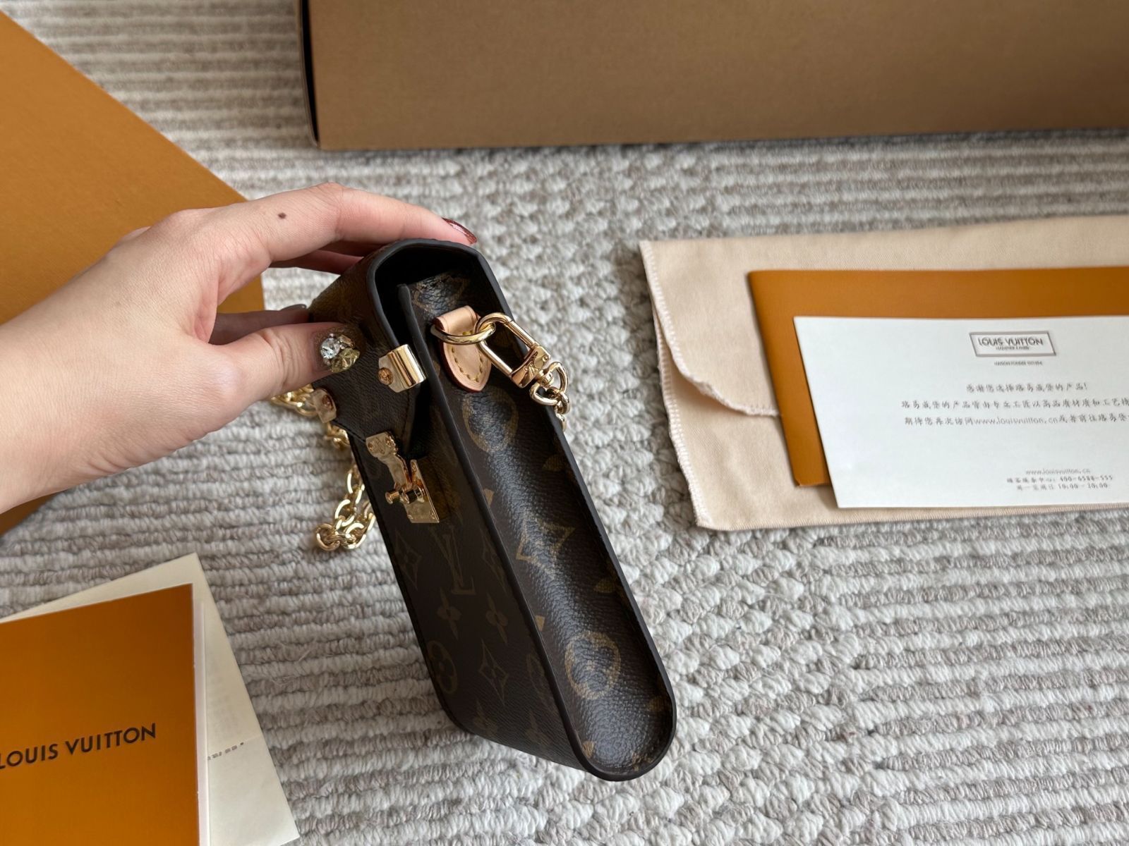 今日特価】LV ルイヴィトン メティス スマホバッグ モノグラム