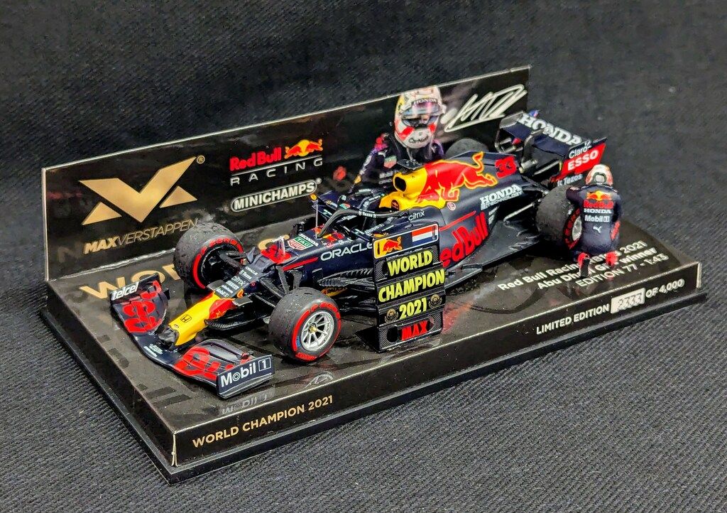 ポールズモデルアート 1/43ミニチャンプス Red Bull Racing RB16B 2021