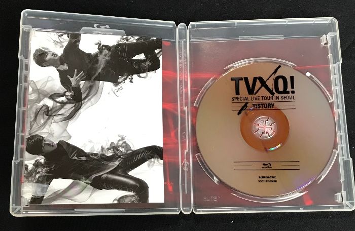 東方神起 - スペシャル ライブ ツアー &quot;T1ST0RY&quot; in Seoul (Blu-ray + フォトブック) (韓国版) Amazon.co.jp | 東方神起 - スペシャル ライブ ツアー 