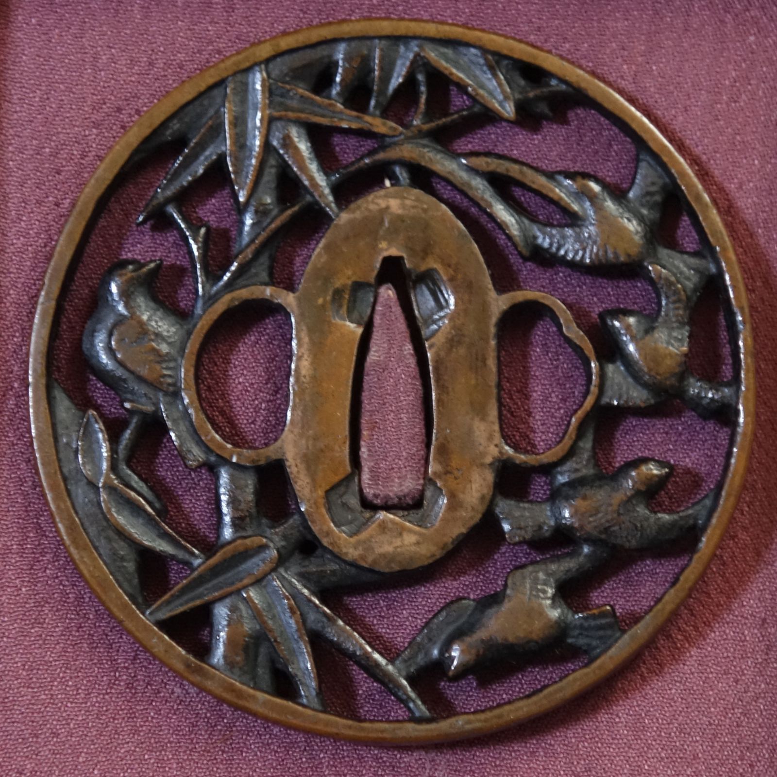 （鐔16） 鉄地 葉図 真鍮 象嵌 鍔 つば 武具 鐔16） 鉄地 葉図 真鍮 象嵌 鍔 つば 武具 鐔16） 鉄地 葉