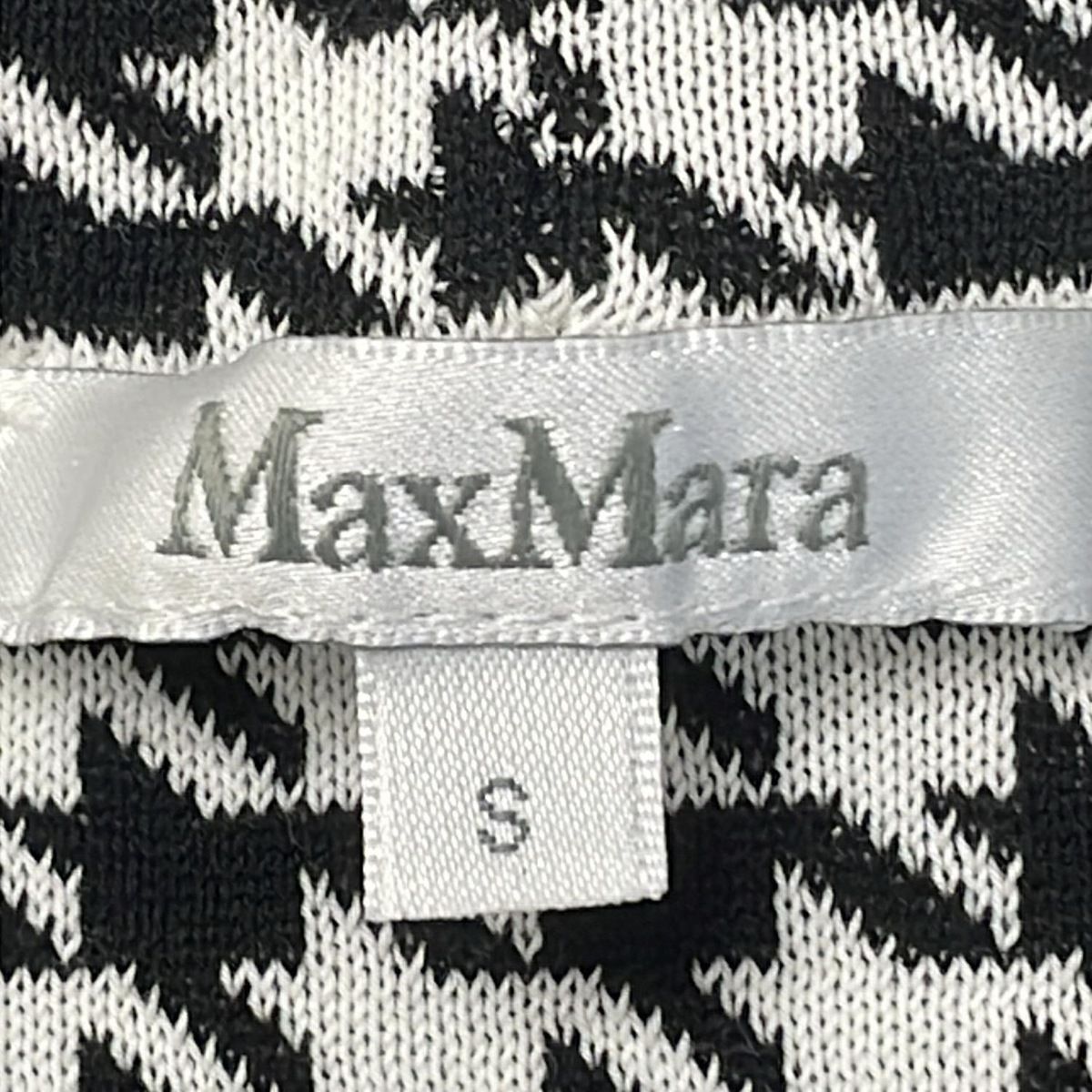 ノースリーブセーター