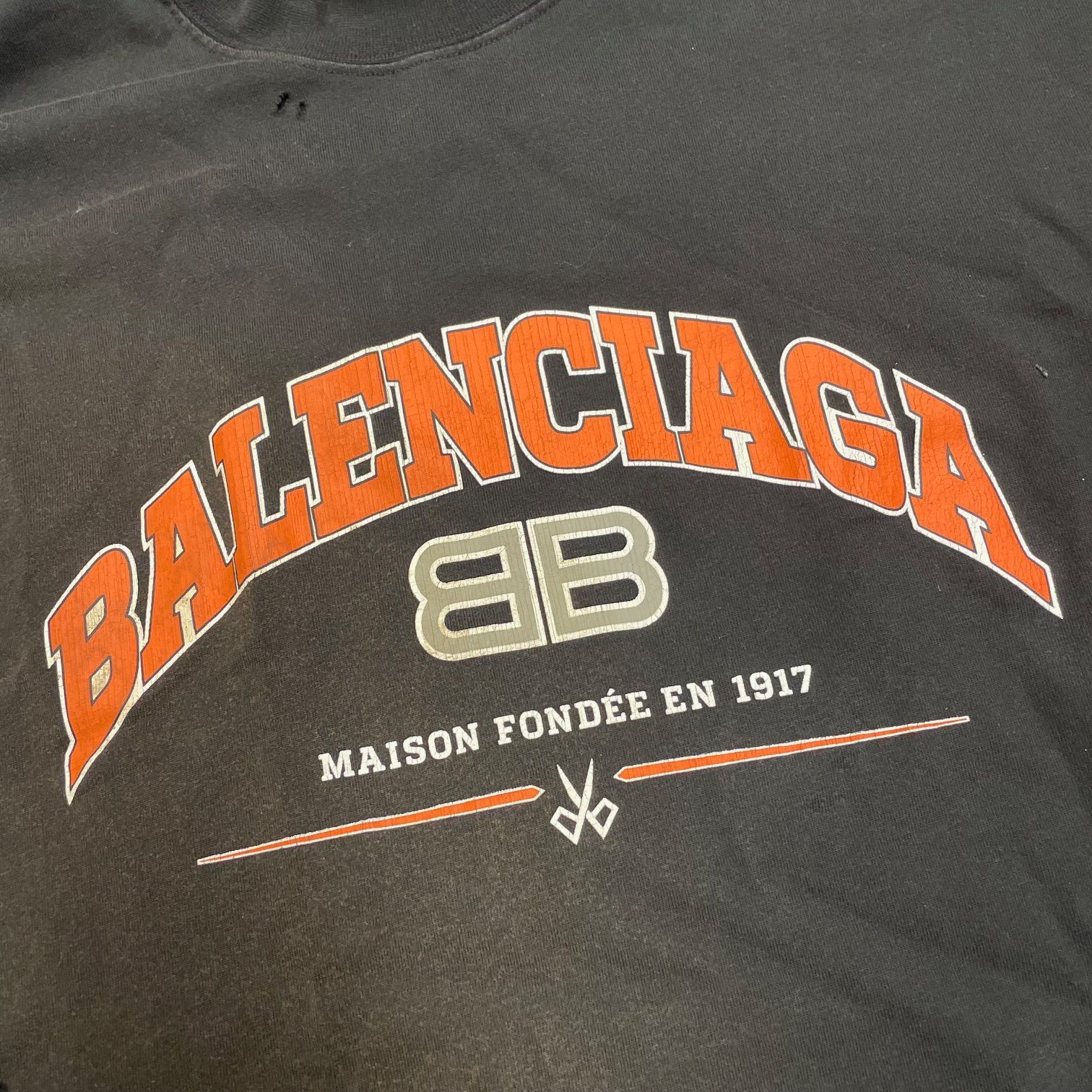 国内正規 BALENCIAGA　ユーズド加工 ロングスリーブ T 22ss 国内正規 BALENCIAGA 22SS ユーズド加工 ロングスリーブ Tシャツ
