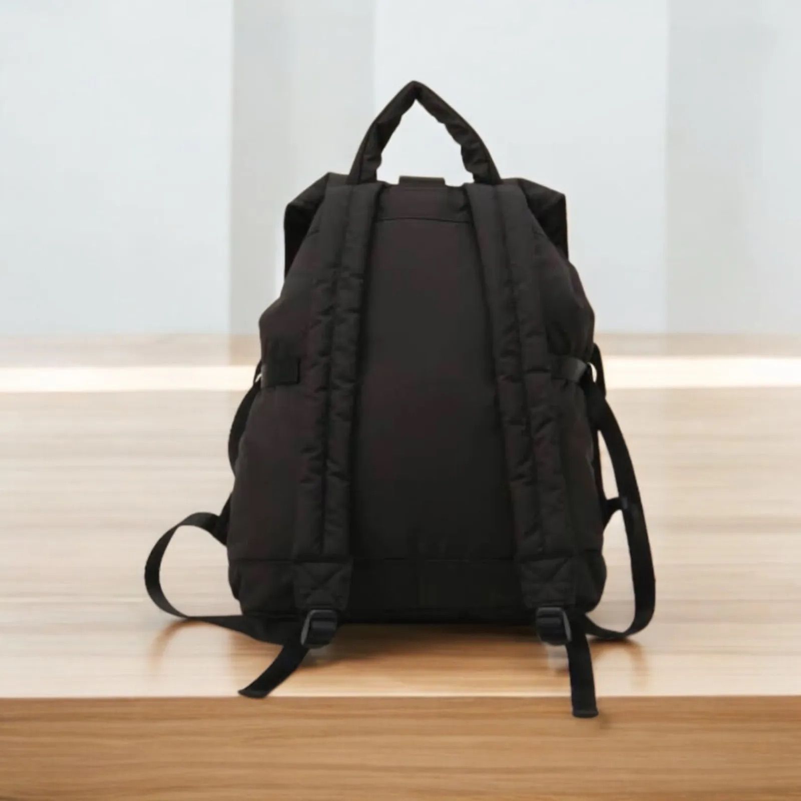 国内未入荷 GANNI ガニー LOGO バックパック リュック 新品 国内未入荷 GANNI ガニー LOGO バックパック リュック 新品