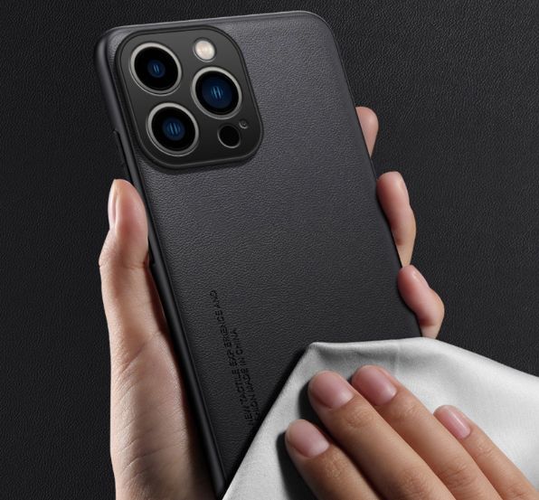 iPhone15Pro対応　スマホケース　新タイプ高級TPU使用　ブラック