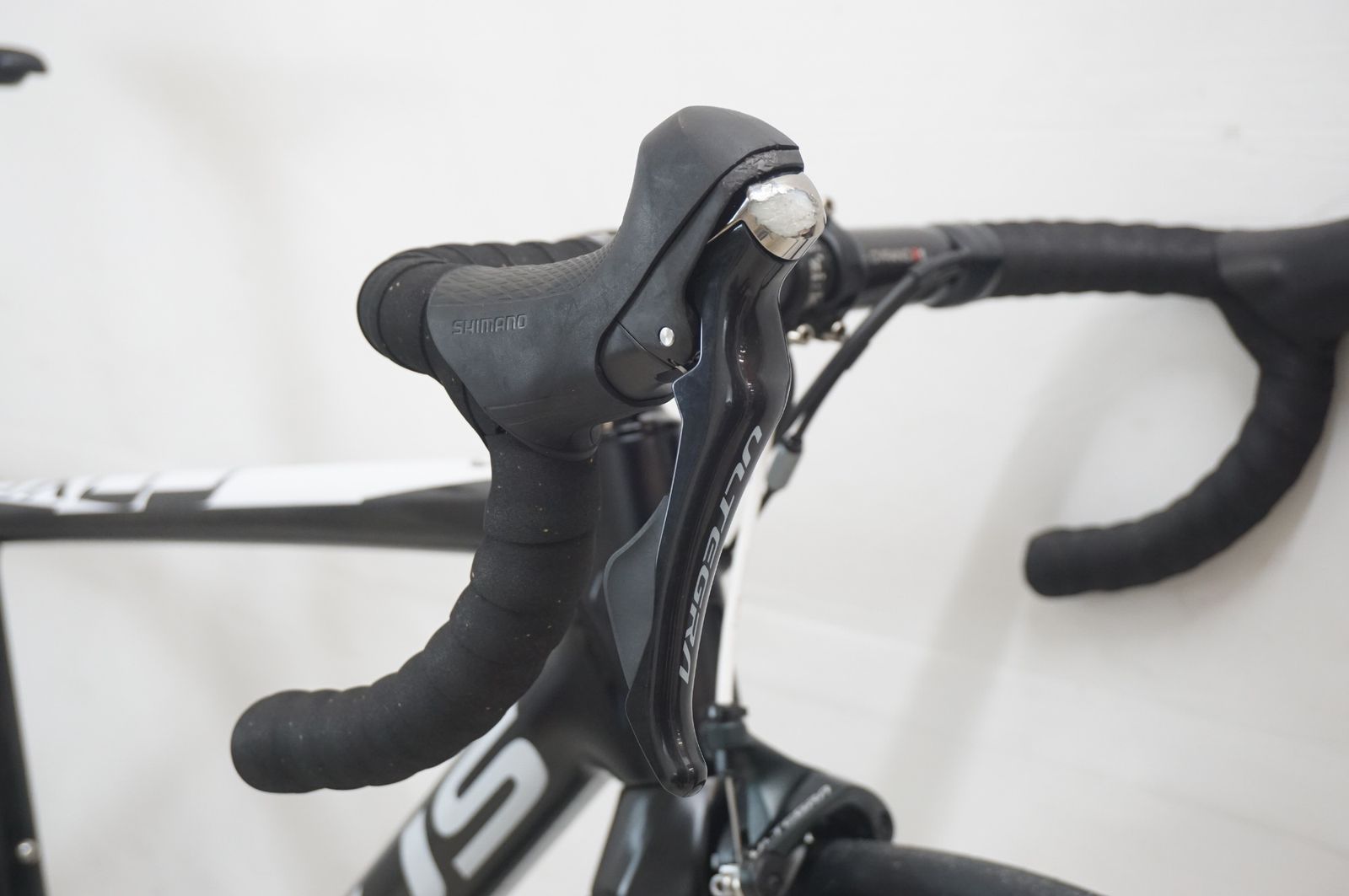 FOCUS フォーカス