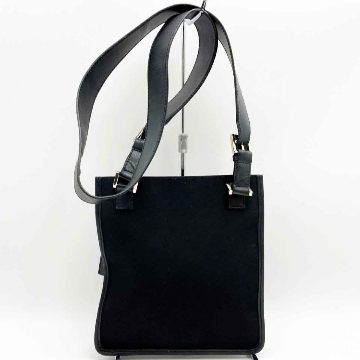 GUCCI グッチ ショルダーバッグ ナイロンバッグ 斜め掛け バッグ