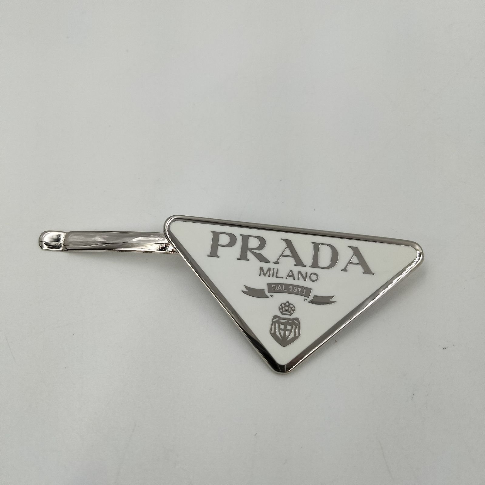 ✨️PRADA✨️トライアングルロゴ ヘアピン ヘアアクセサリー