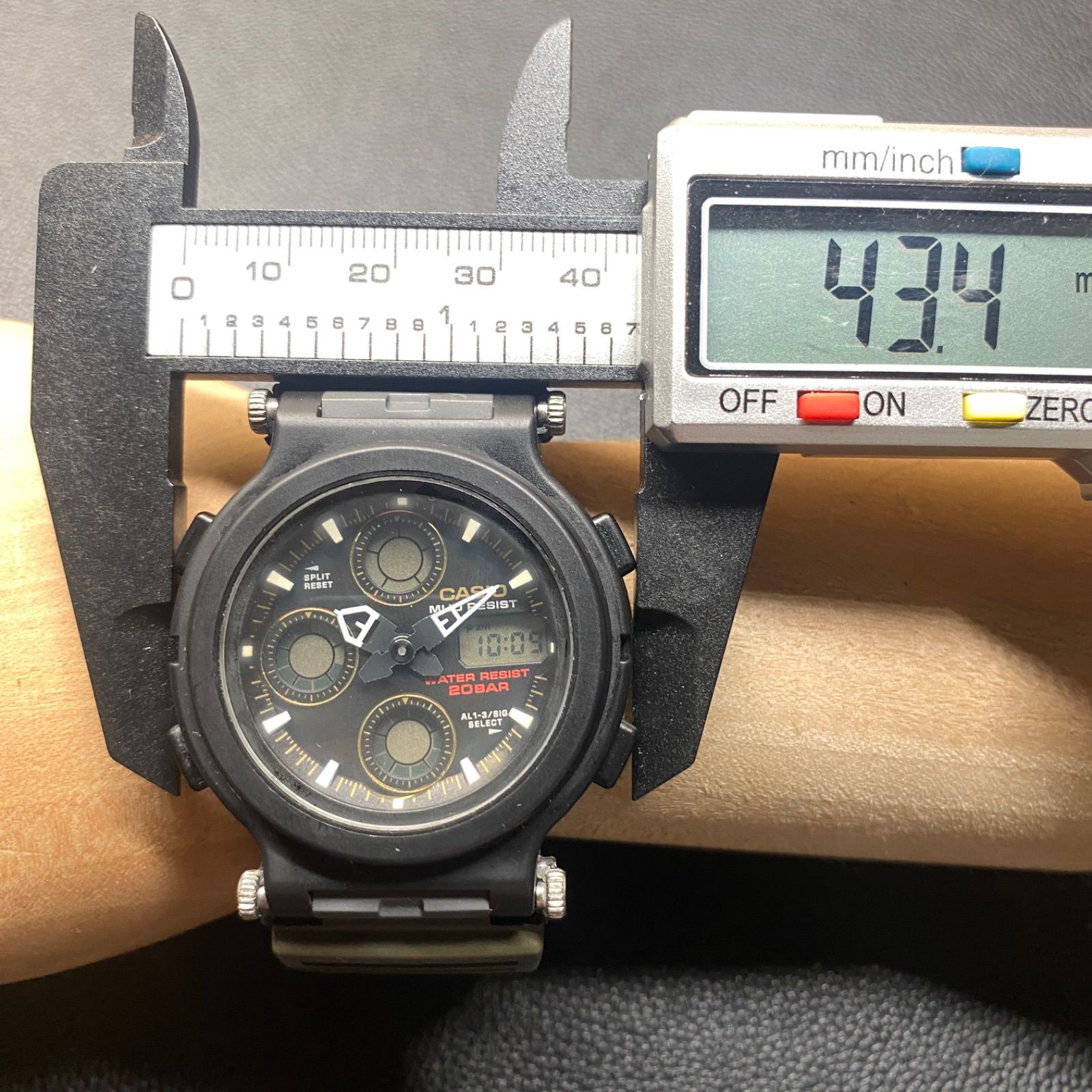 カシオ CASIO AW-570 MADMAN マッドマン G-SHOCK メンズ 腕時計