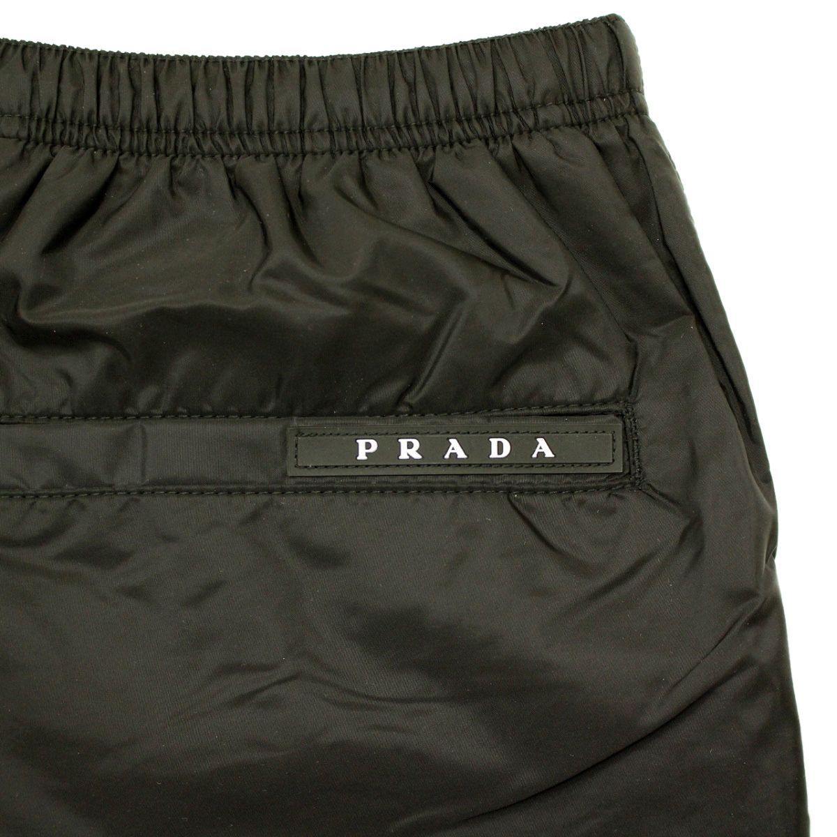 新品未使用　プラダ　PRADA スイムショーツ　水着　ブラック　46Mサイズ　黒 PRADA プラダ RE-NYLON Swimsuit トライアングルロゴ スイム