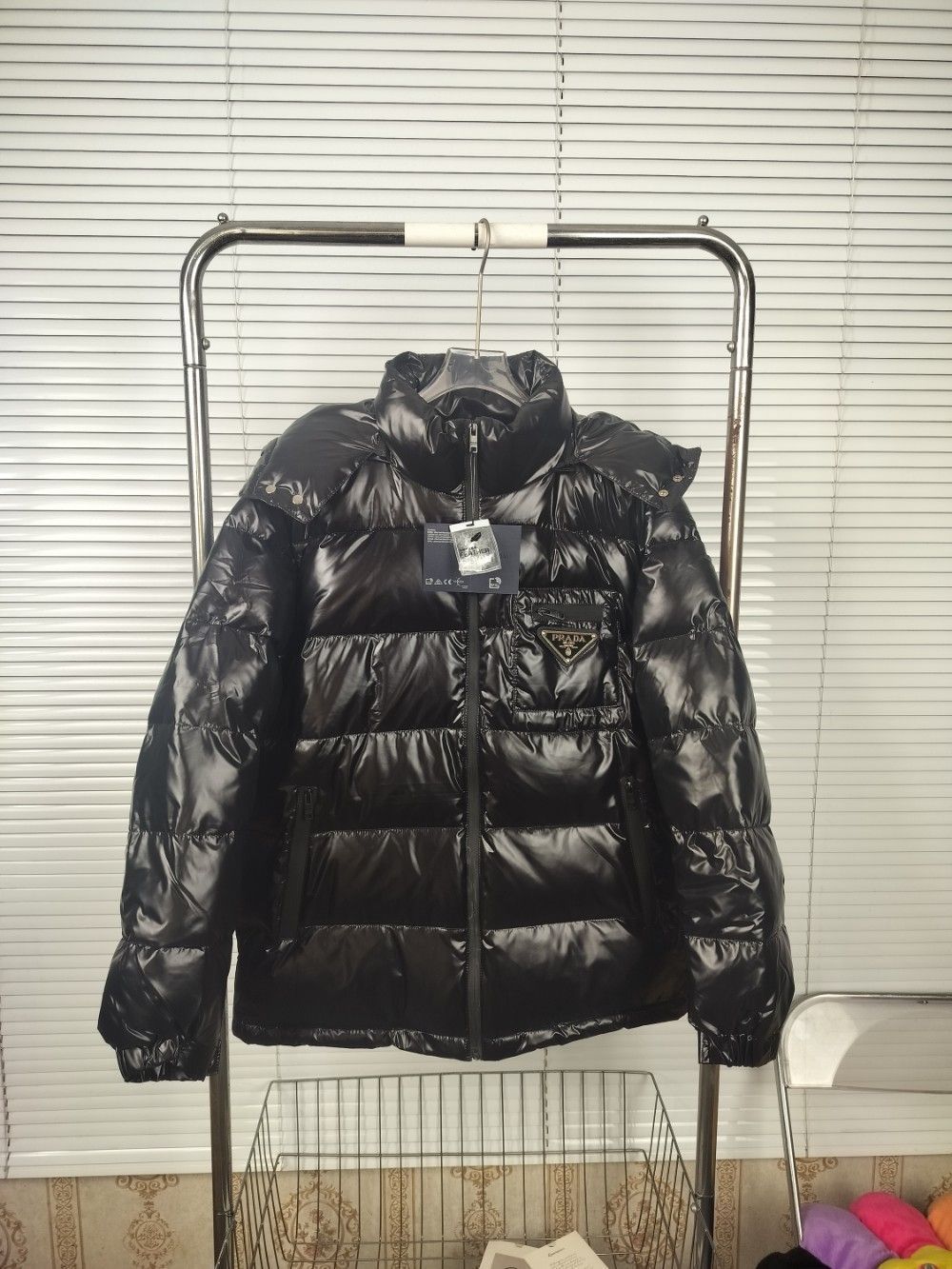 国内アウトレット購入⭐︎ PRADA ジャケット ブラック 38 PRADA 男性 黑ダウンジャケット｜本日限定特価｜新品未使用-MM
