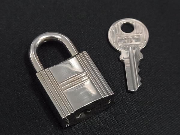 HERMES エルメス カデナ 南京錠 パドロック 107 鍵 キー シルバー系 DB1685