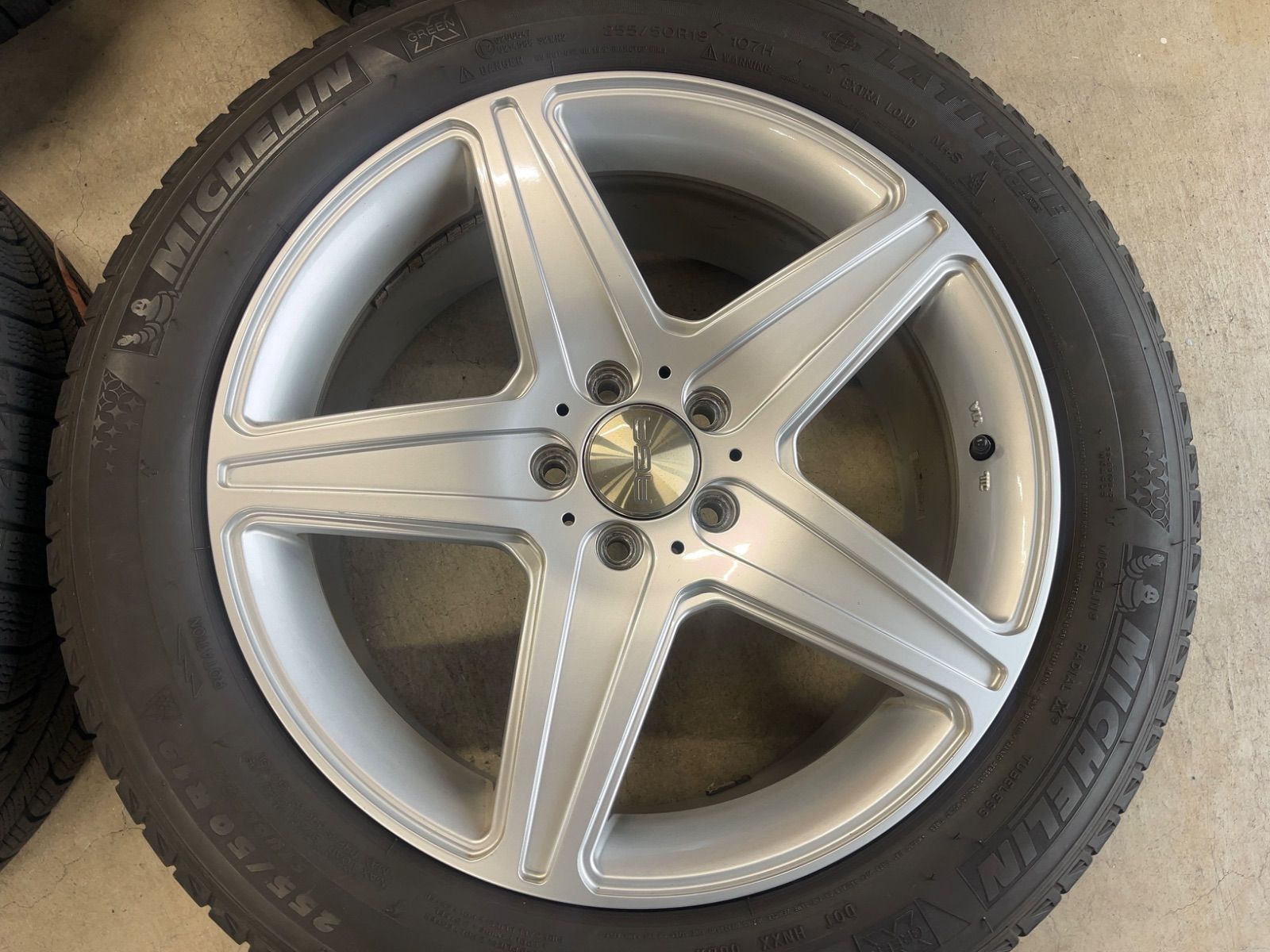 ベンツ GLE ミシュラン付 19インチ ４本セット