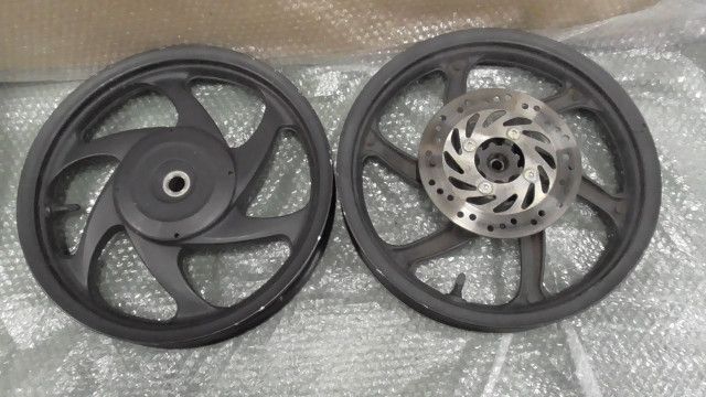 VISION110　RLHJF3300CY171xxx　の　ホイールセット:#1740618365