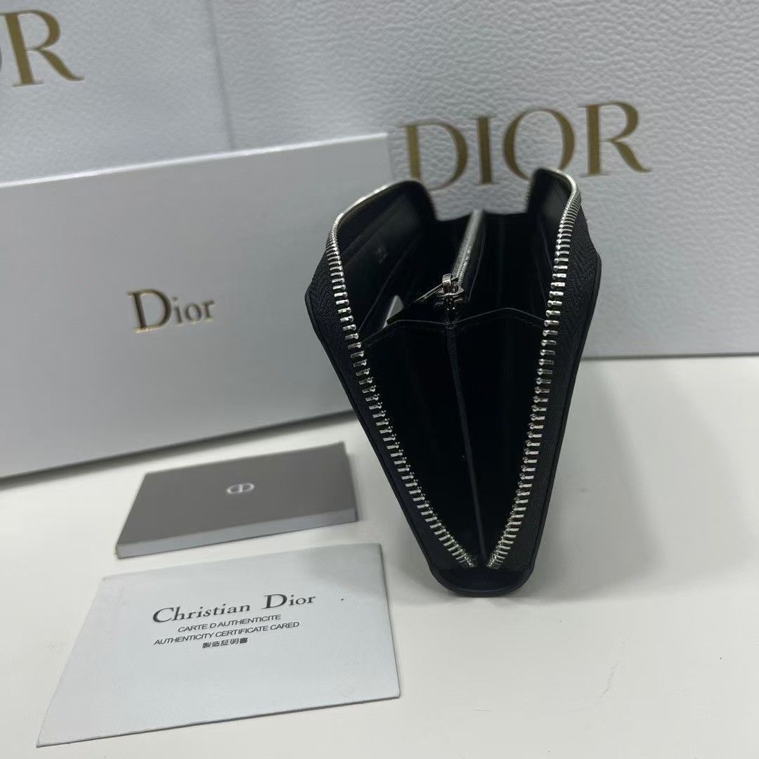 新品未使用 DIOR財布[本日特価|新品未使用品] - メルカリ
