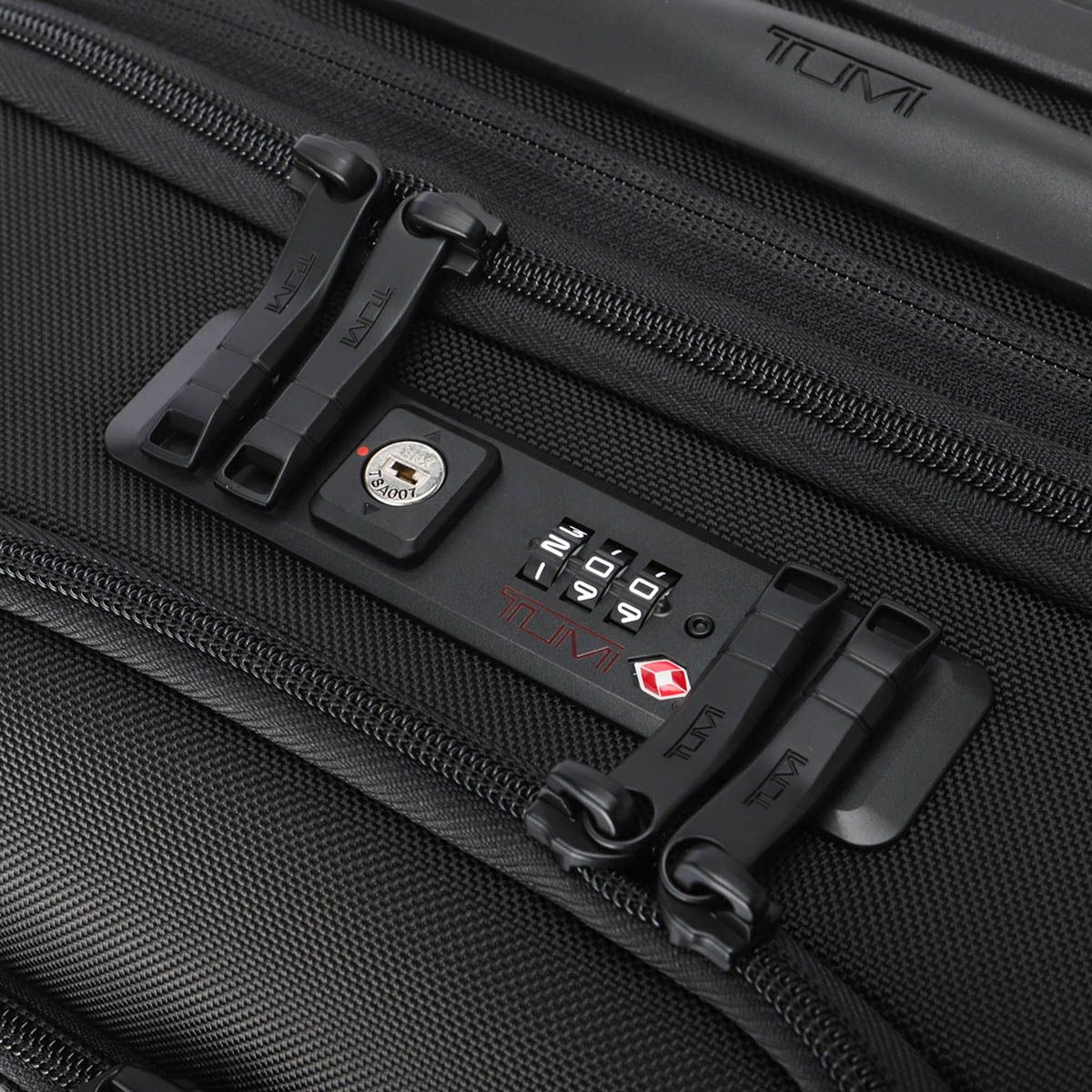 TUMI