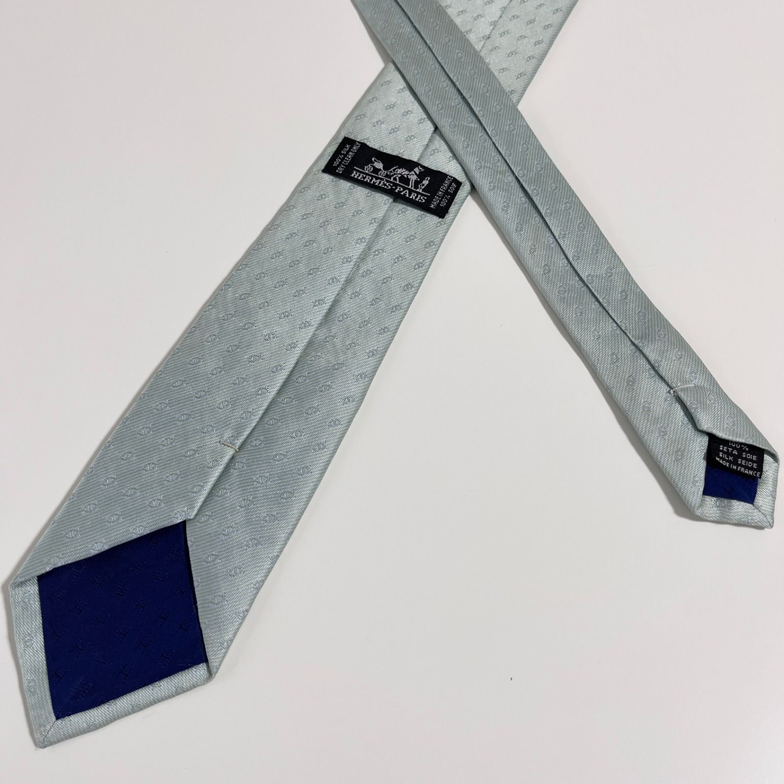 美品 HERMES エルメス ネクタイ シルク100% ミントグリーン 総柄 美品 HERMES エルメス ネクタイ シルク100% ミントグリーン 総柄
