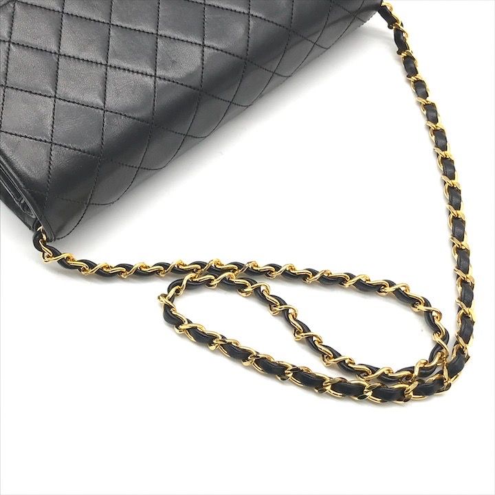 シャネル　マトラッセ　ターンロック　ショルダーバッグ　ココマーク 美品✨シャネル ショルダーバッグ マトラッセ ターンロック ココ