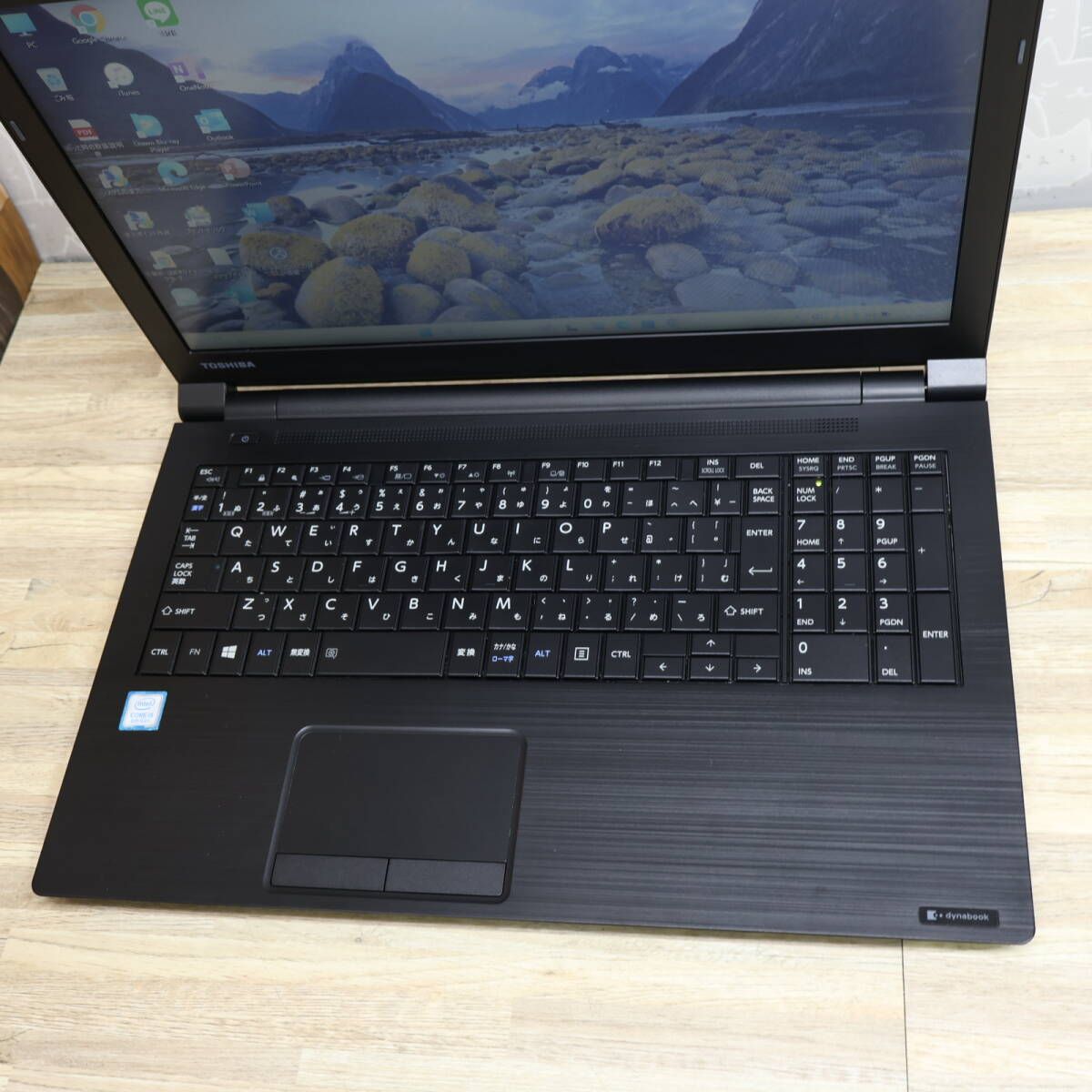 美品 超軽量 ライフブック Windows11 すぐに使えるノートパソコンa04 - メルカリ