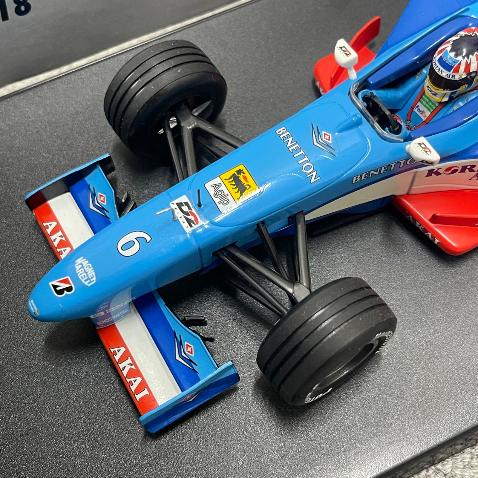 NPA】ミニチャンプス F1 ベネトン 1/18 模型 フィギュア - メルカリ