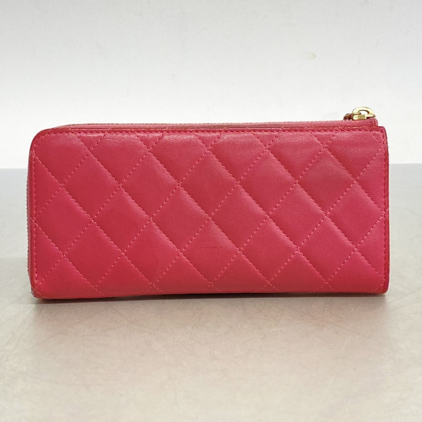 美品☆　シャネル　長財布　マトラッセ　ラムスキン　ピンク　27番台 シャネル(Chanel) シャネル 長財布 マトラッセ ラムスキン