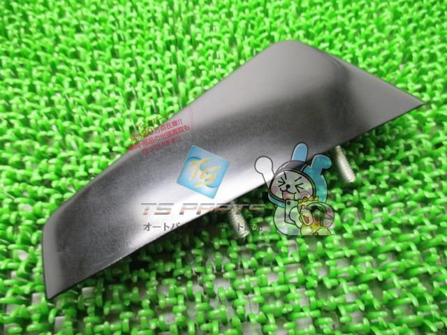 スズキ純正　GSX1100Sカタナ　アッパーカウルサイドウイング左右 スズキ GSX1100Sカタナ アッパーカウル 銀 94411-493 純正 中古