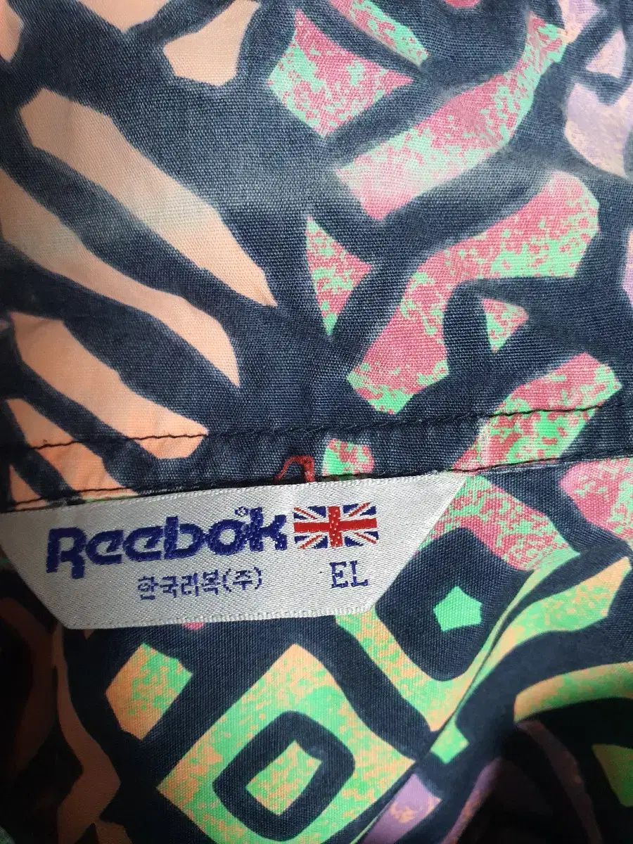 90 ' s Reebok(リーボック) パターン 半袖シャツ Reebok 90 ' s Reebok(リーボック) パターン 半袖シャツ Reebok