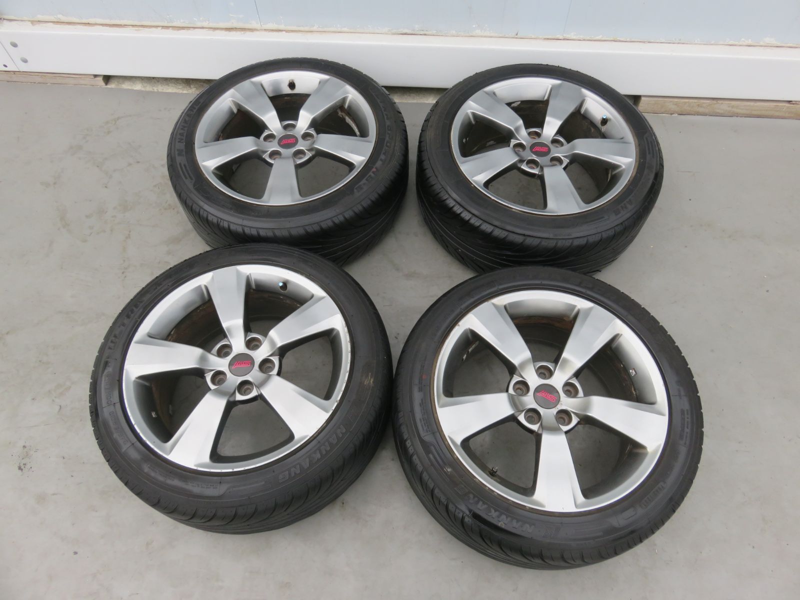 SFC2178 スバル WRX STI GRB GRF GVB GVF 純正 18インチ 18×8.5J 55 5穴 PCD114.3 ホイールタイヤ 245 45R18 製 インプレッサ レヴォーグ