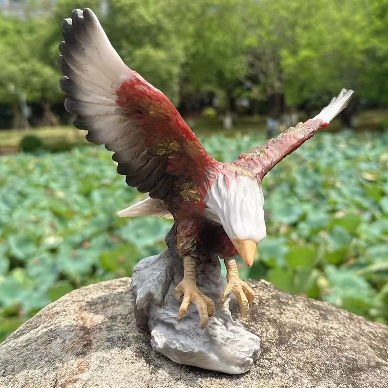 ホールドイーグル 鷲 樹脂製 置物 オブジェ ガーデン 彫刻風 楽天市場