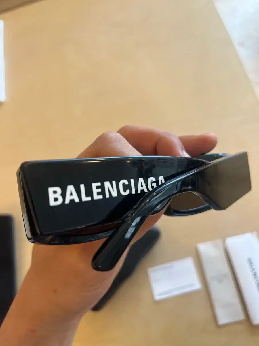 【BALENCIAGA】スパイク レクタングル サングラス Balenciaga Eyewear Spike バイカースタイル サングラス