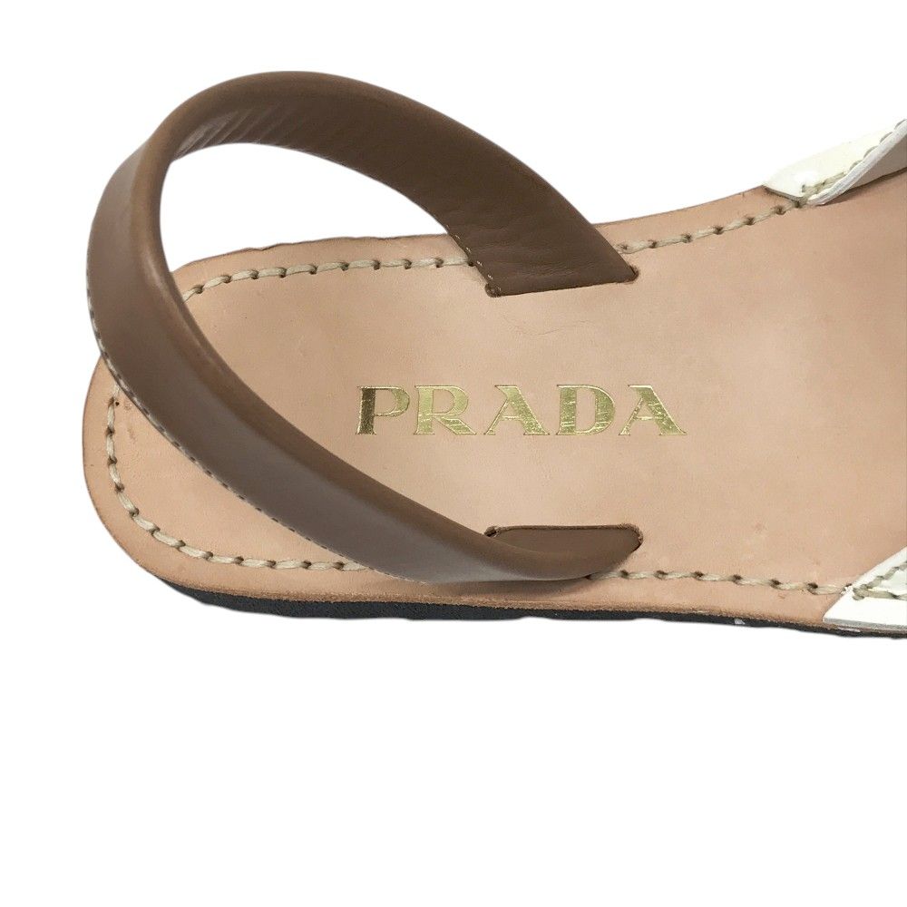 【美品】プラダ サンダル ミュール　サフィアーノ レザー　ベージュ ロゴ 37 PRADA フラットサンダル 37 プラダ サンダル 37の通販 【公式通販】