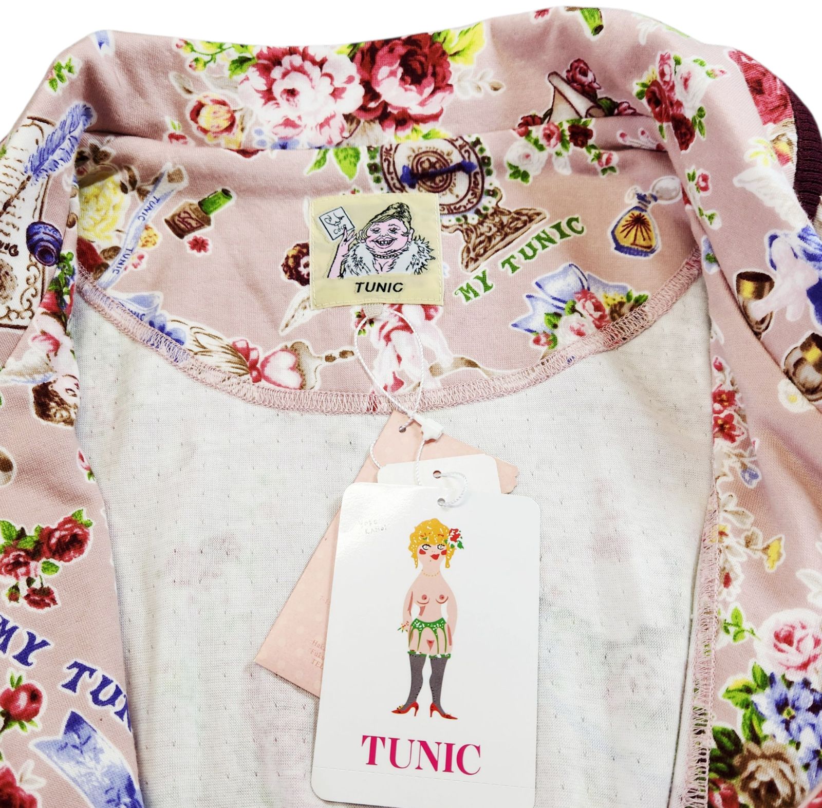 鴨居羊子ショートガウン