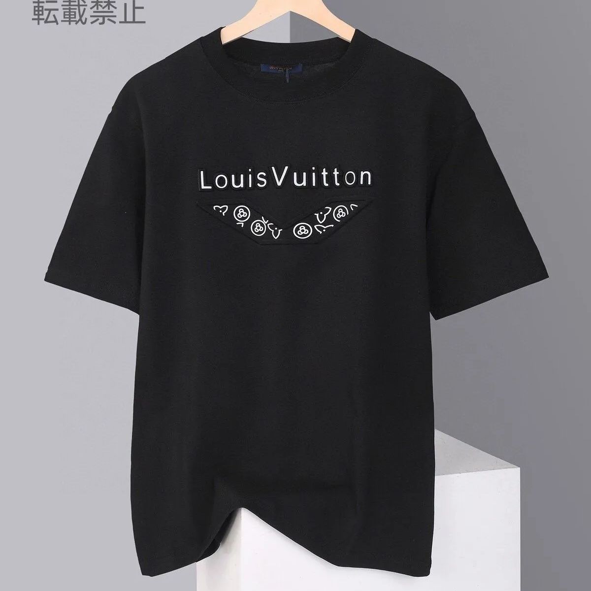 Louis Vuitton ルイ・ヴィトン/凹凸エンボスロゴラウンドネック半袖Tシャツ、男女共通 - メルカリ