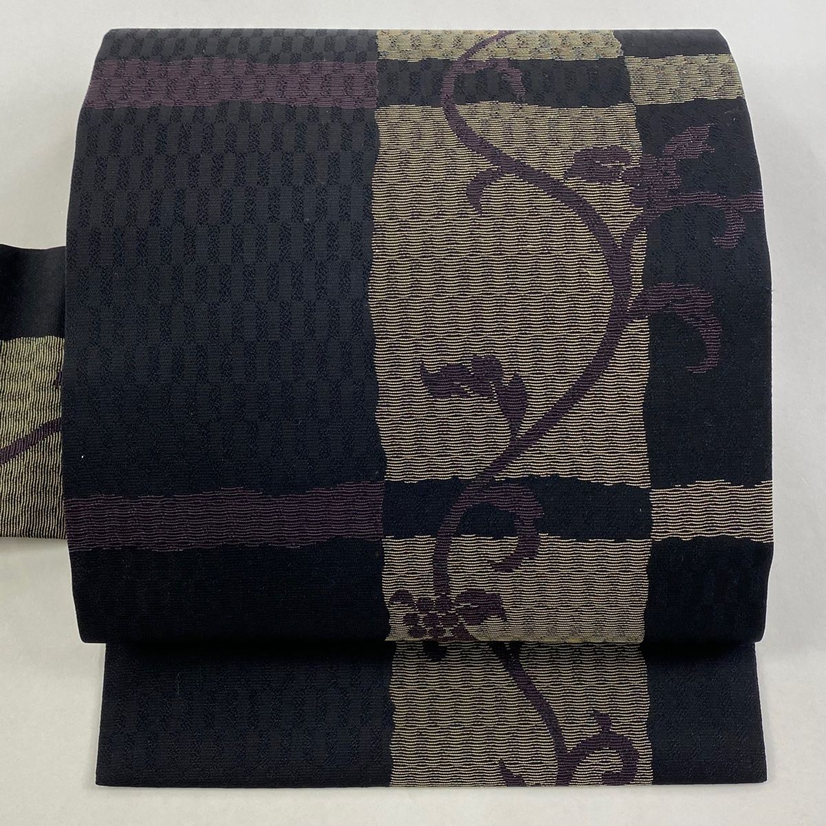 名古屋帯 草花 変わり市松 黒 正絹