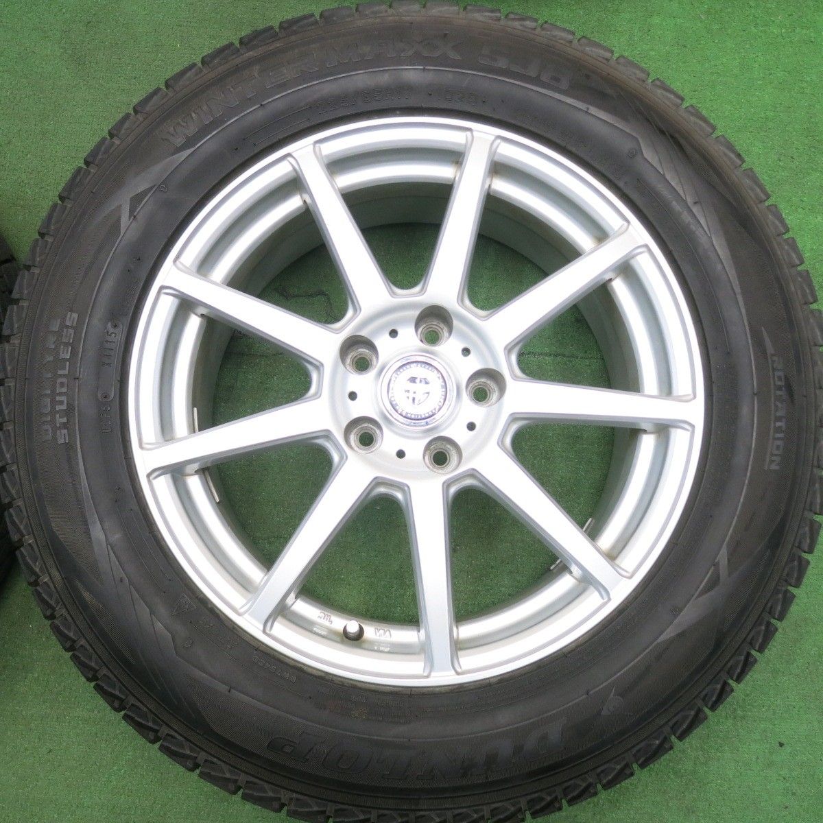 225|65R17 ダンロップ