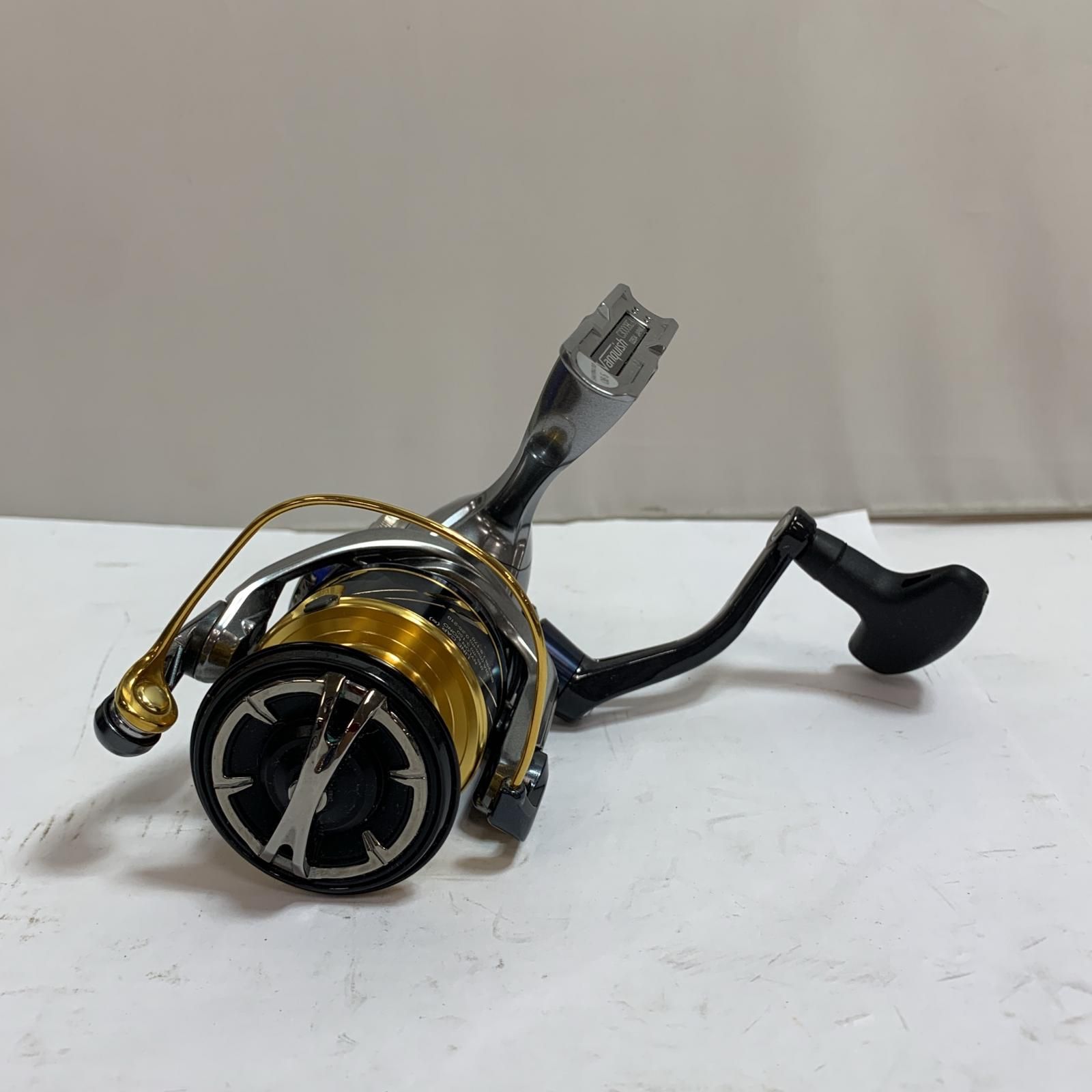 SHIMANO シマノ 16ヴァンキッシュ C3000HG スピニングリール 箱付