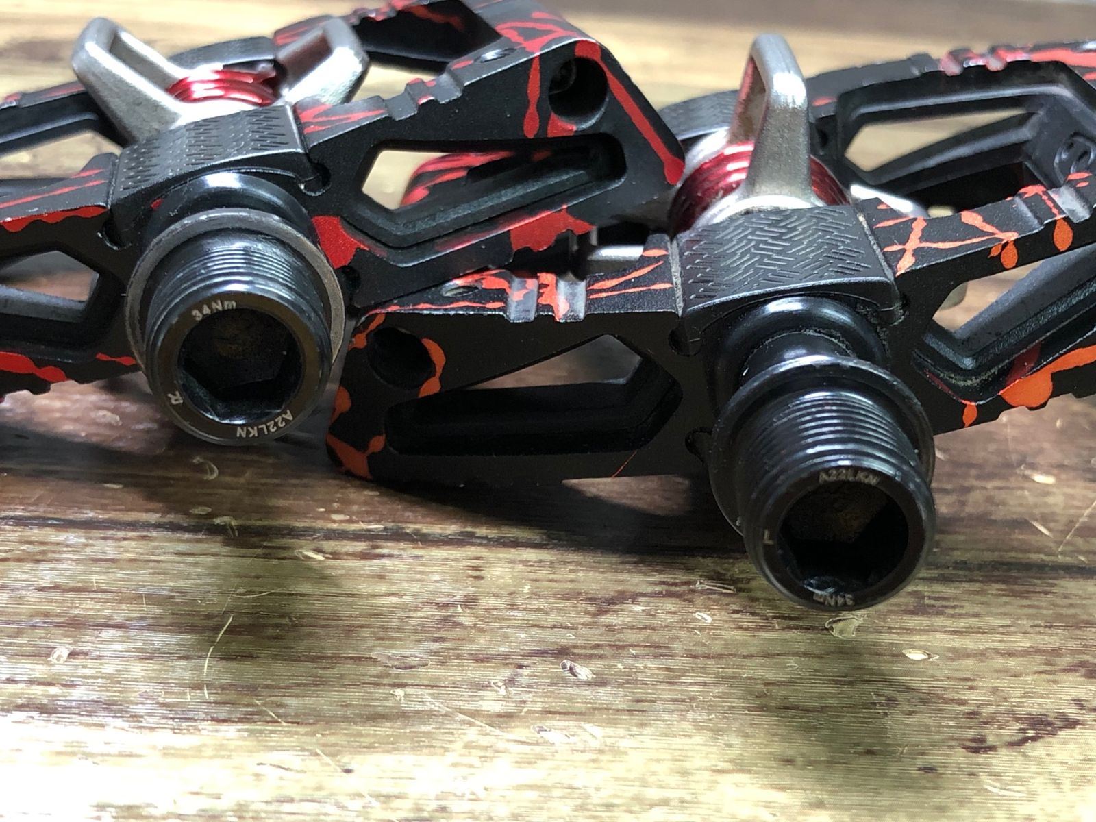 JK261 クランクブラザース