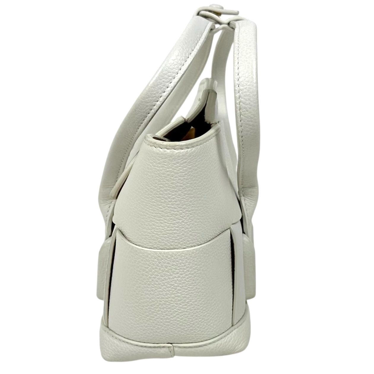 BOTTEGA VENETA】ボッテガ・ヴェネタ ミニ・ザ・アルコ ホワイト 