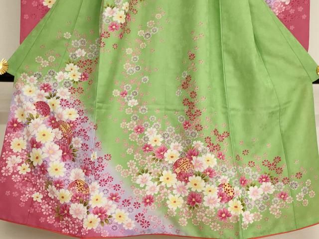 女の子 七五三 祝着 花手毬 松竹梅 着物・帯セット 縮緬生地 化繊 金駒刺繍 女の子 七五三 祝着 花手毬 松竹梅 着物・帯セット 縮緬生地