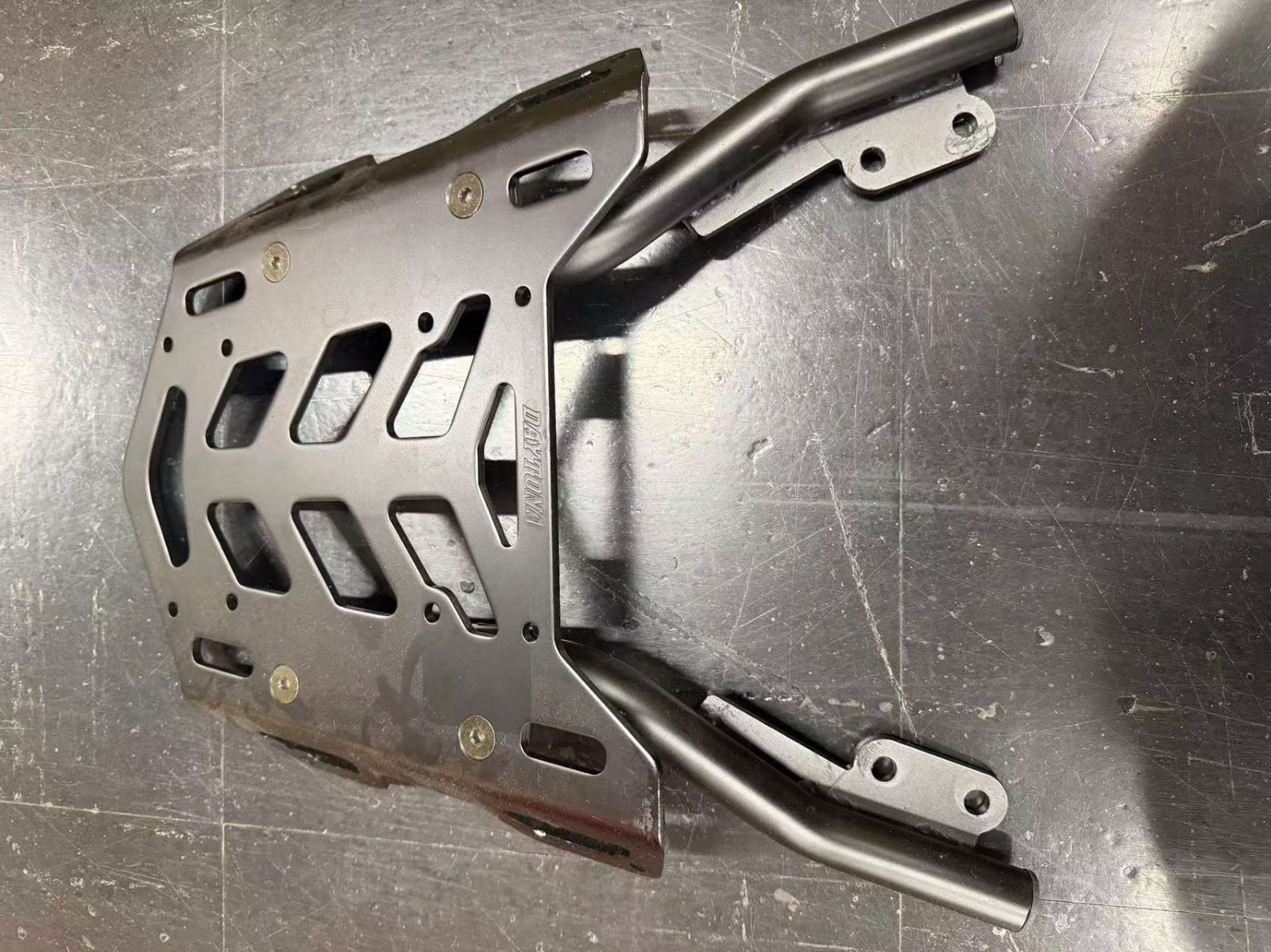 ３営業日以内発送 ホンダ CB400SFV-4 NC42 デイトナ製リアキャリア