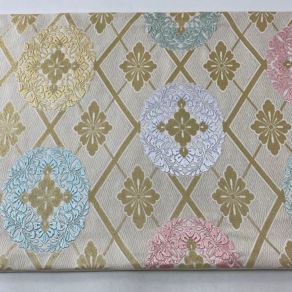 袋帯 美品 名品 関西仕立て 王朝唐衣裳 花菱 草花 唐織 箔 灰白 六通 