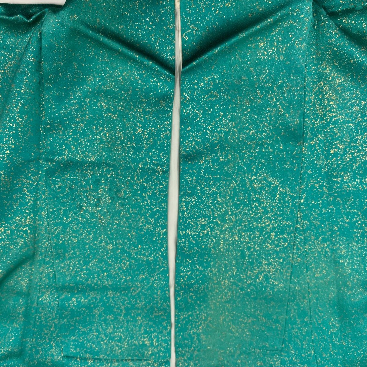 振袖 身長157-172cm ホワイト×エメラルドグリーン　正絹 振袖 身丈157.5cm 裄丈63cm S 袷 草花 花菱 縮緬 青 正絹 名品