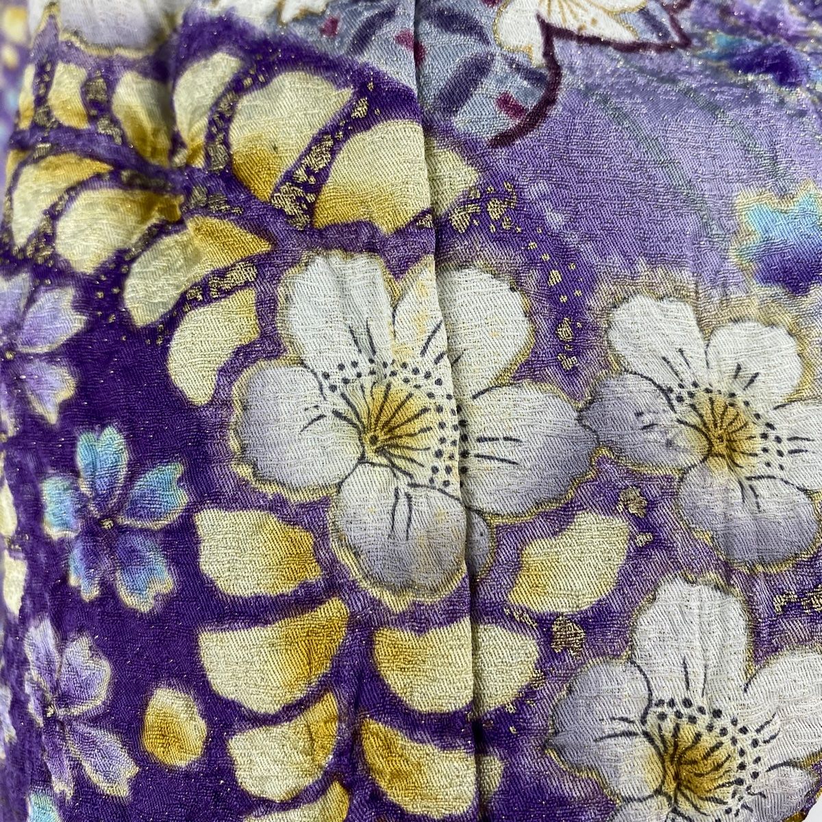 金駒刺繍 刺繍 螺鈿細工 市松模様 椿 鞠 振袖 襦袢セット 着物 022a p
