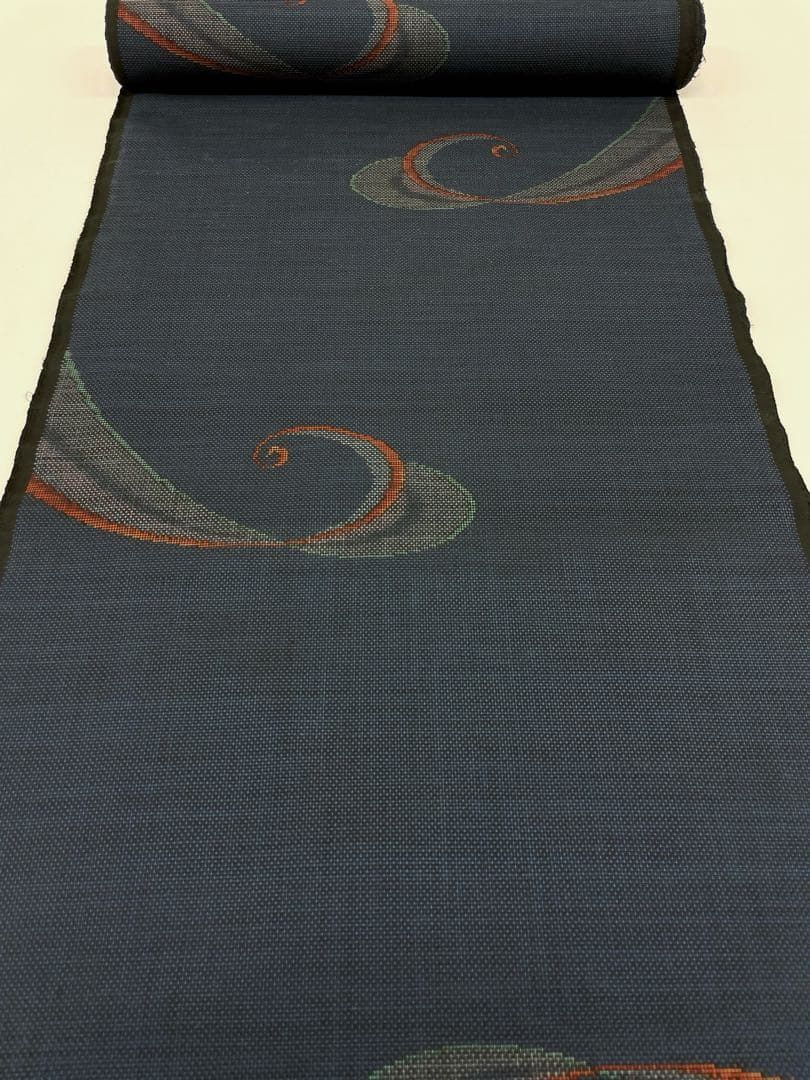 本場大島紬 古代染色 純泥染 通産大臣指定伝統的工芸品 正絹 反物