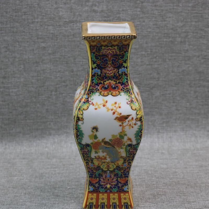 花鳥四方の花瓶 装飾品 花瓶 収集品 美品 景徳鎮 陶磁器 工芸品 美術品 置物 琺瑯彩蒔絵花鳥四方瓶 挿花器 景徳鎮 陶磁器 装飾品 現代工芸品