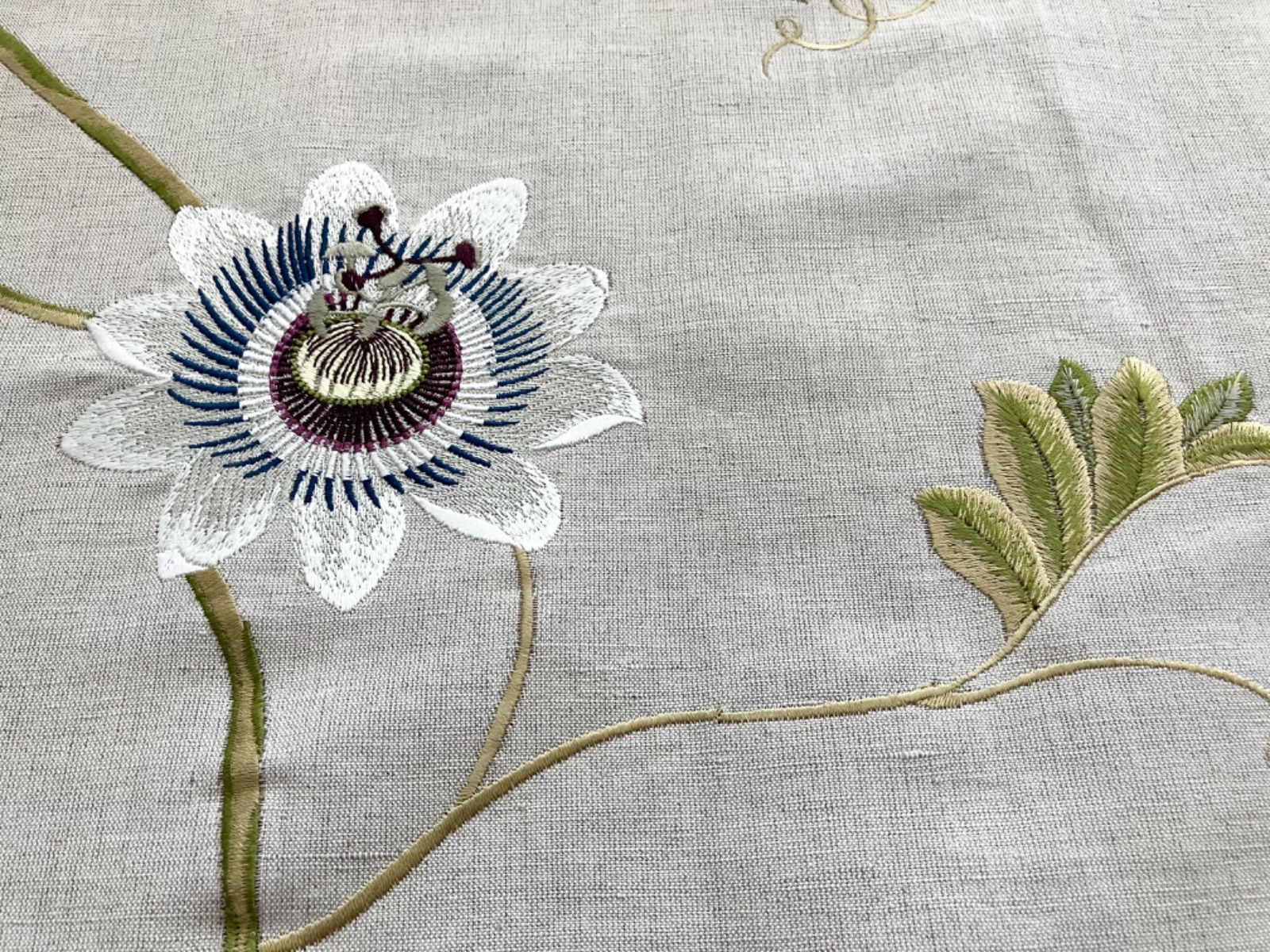 サンダーソン英国生地 刺繍生地 Sanderson生地ハギレ リネン生地 